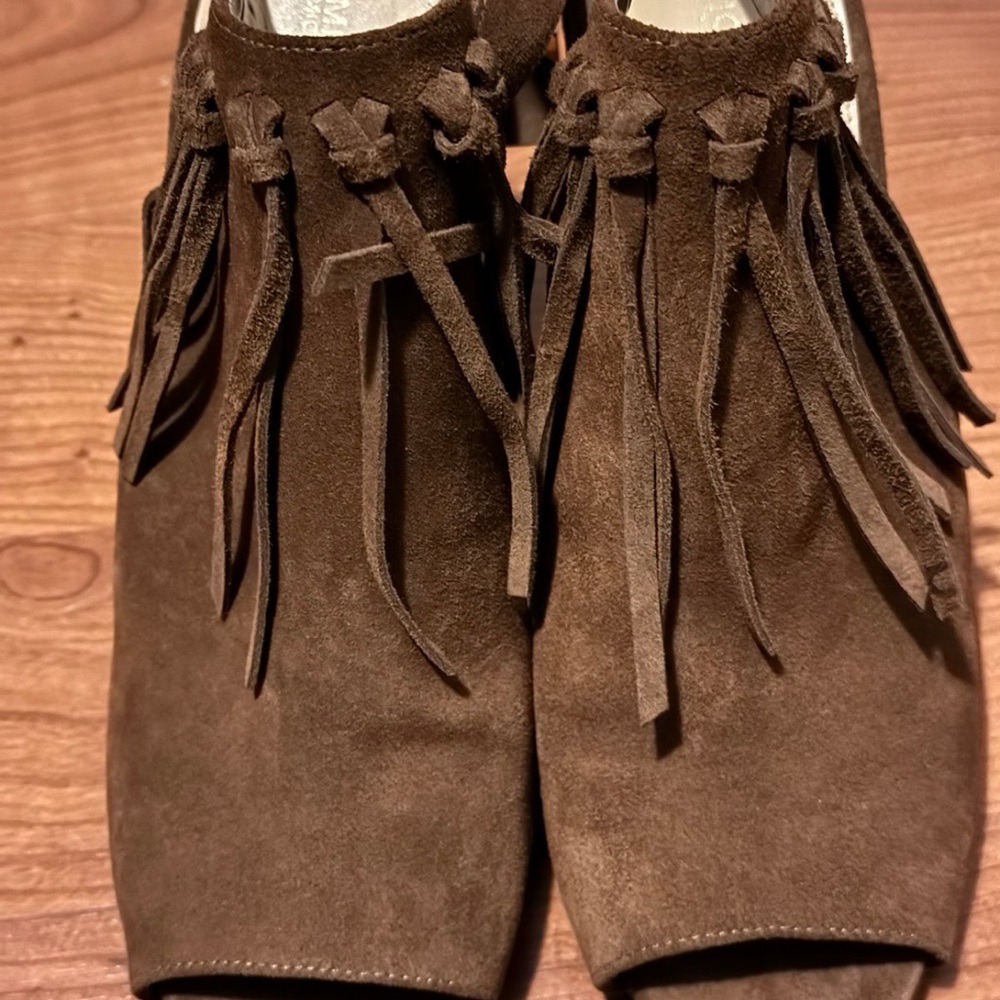Michael Kors Tan Suede Fringe Heels